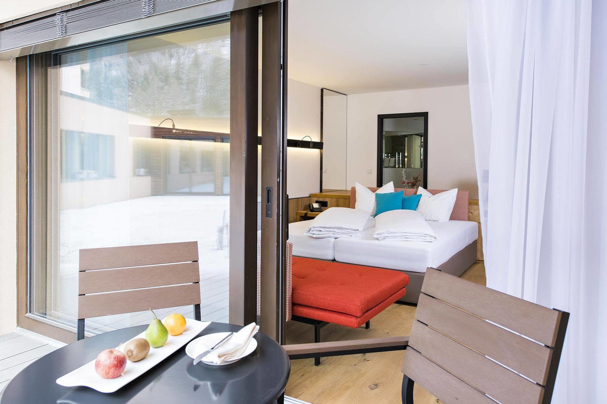 Hotel Palue Pontresina Exterior photo